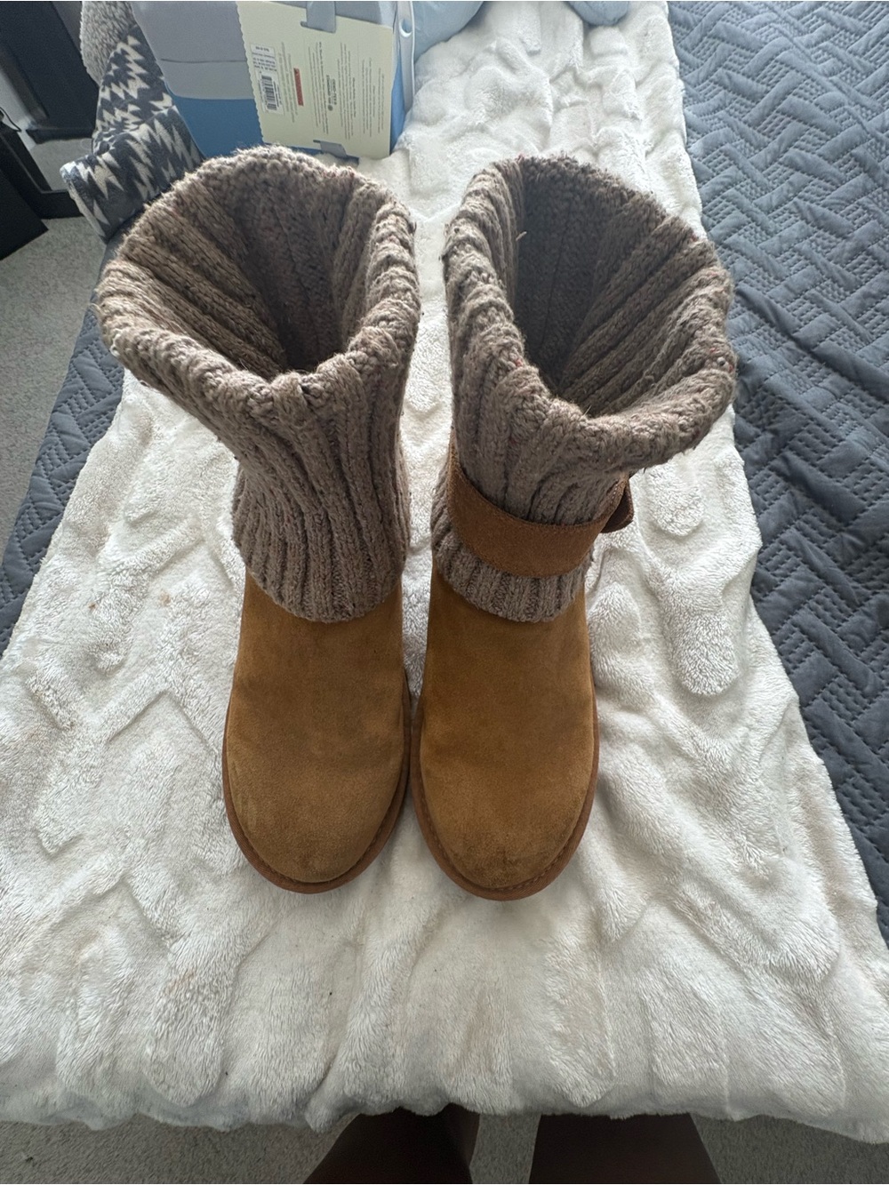 UGG Chestnut Knit Cuff Classic Short Boots